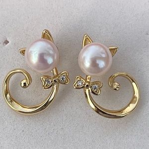 NEW 925S Real 6mm Cultured Freshwater Pearl‎ Cat Shape Stud Earrings - Gold Tone